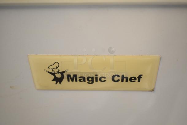 Magic Chef HMCF7W1 Metal Chest Freezer. 115 Volts, 1 Phase. Tested and Working! - Image 4 of 7