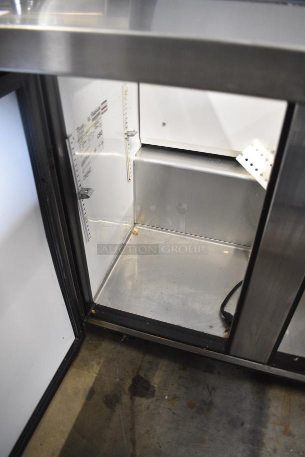 True TSSU-36-12M-B Stainless Steel Commercial Sandwich Salad Prep Table Bain Marie Mega Top on Commercial Casters. 115 Volts, 1 Phase. Tested and Powers On But Does Not Get Cold - Image 8 of 11