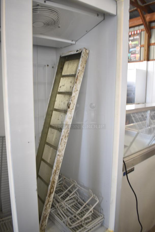 Master-Bilt Metal Commercial 2 Door Reach In Freezer Merchandiser. Does Not Have Doors. 115/208-230 Volts, 1 Phase. - Image 4 of 6