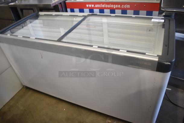 2021 Liebherr Metal Commercial Chest Freezer Merchandiser. Does Not Have Doors. 115-127 Volts, 1 Phase. Tested and Powers On But Does Not Get Cold - Image 2 of 7