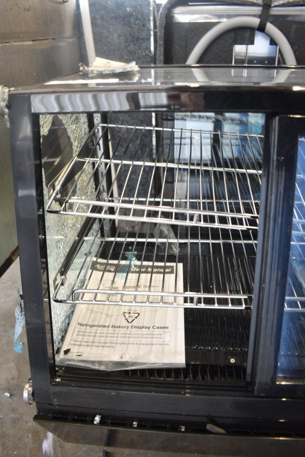 BRAND NEW SCRATCH AND DENT! Avantco 360BCSS28HCB BCSS-28-HC 27 5/8" Black Self-Serve Refrigerated Countertop Bakery Display Case with LED Lighting. 110-120 Volts, 1 Phase. Tested and Working! - Image 5 of 9
