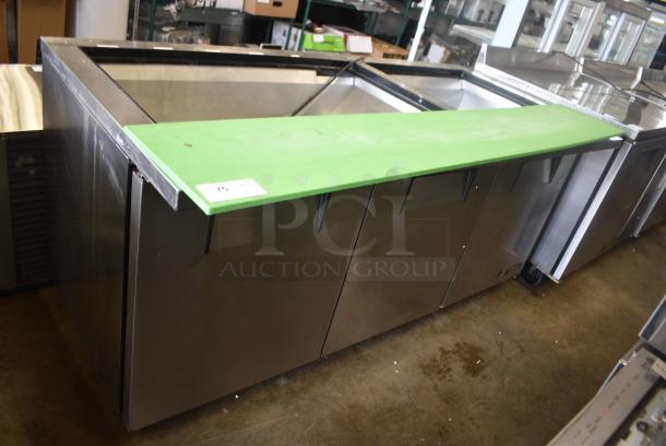 True TSSU-72-30M-B-ST Stainless Steel Commercial Prep Table on Commercial Casters. 115 Volts, 1 Phase. Tested and Powers On But Does Not Get Cold - Image 2 of 11