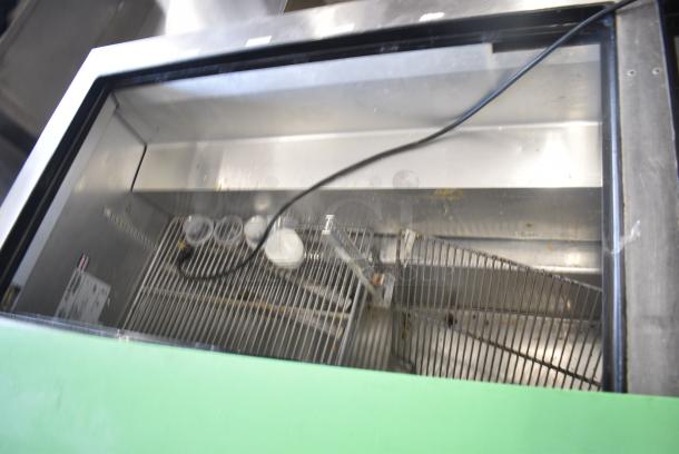 True TSSU-72-30M-B-ST Stainless Steel Commercial Prep Table on Commercial Casters. 115 Volts, 1 Phase. Tested and Powers On But Does Not Get Cold - Image 6 of 11
