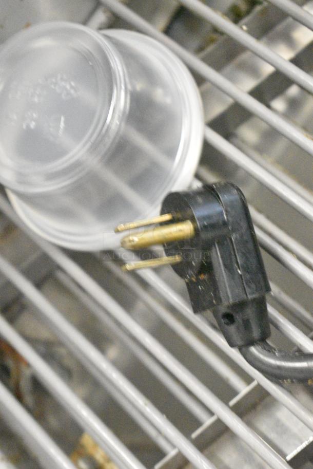 True TSSU-72-30M-B-ST Stainless Steel Commercial Prep Table on Commercial Casters. 115 Volts, 1 Phase. Tested and Powers On But Does Not Get Cold - Image 7 of 11