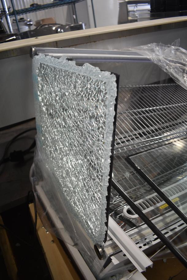 BRAND NEW SCRATCH AND DENT! Avantco Metal Commercial Countertop Display Case Merchandiser. Tested and Does Not Power On - Image 3 of 10