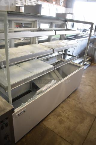 BRAND NEW SCRATCH AND DENT! Avantco 193BCFD72W BCFD-72 70 7/8" White Square Dry Bakery Display Case with LED Lighting. See Pictures for Broken Front and Side Glass Panes. 110-120 Volts, 1 Phase.