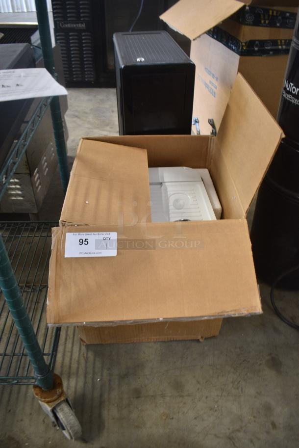 IN ORIGINAL BOX! Cafe Bellissimo OPC7CESAS4RW3-B Semi Automatic Espresso Machine. - Image 2 of 4