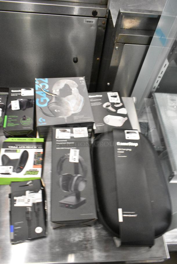 ALL ONE MONEY! Lot of IN ORIGINAL BOX! Items Including Dual Charging Dock, Controller Sleeve Set - Image 4 of 6