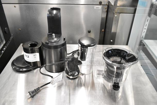 Nutribullet NBJ-300 Metal Countertop Juicer. 120 Volts, 1 Phase. 120 Volts, 1 Phase. Tested and Working! - Image 3 of 9