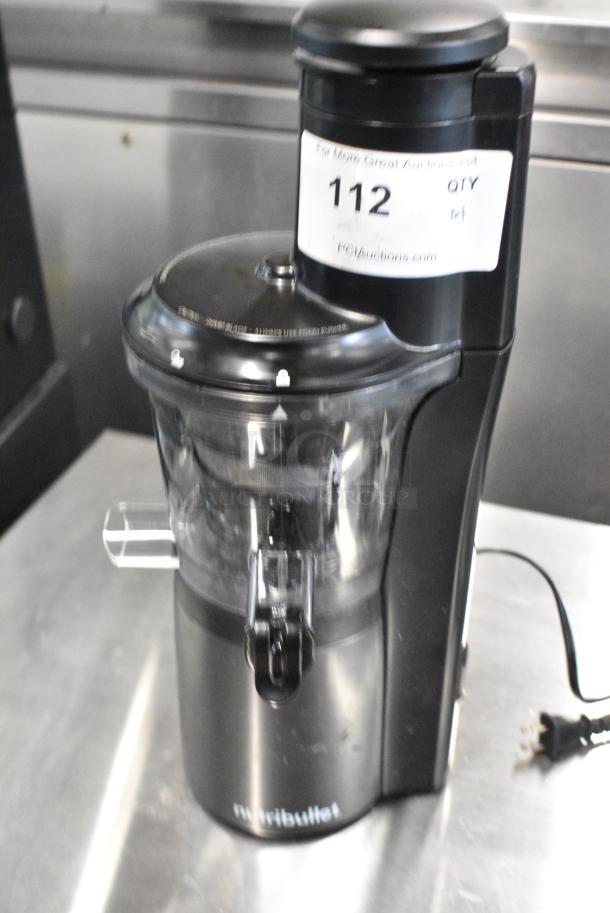 Nutribullet NBJ-300 Metal Countertop Juicer. 120 Volts, 1 Phase. 120 Volts, 1 Phase. Tested and Working! - Image 7 of 9