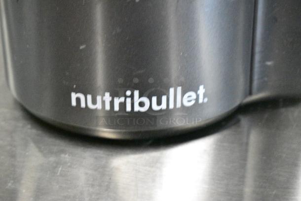 Nutribullet NBJ-300 Metal Countertop Juicer. 120 Volts, 1 Phase. 120 Volts, 1 Phase. Tested and Working! - Image 8 of 9