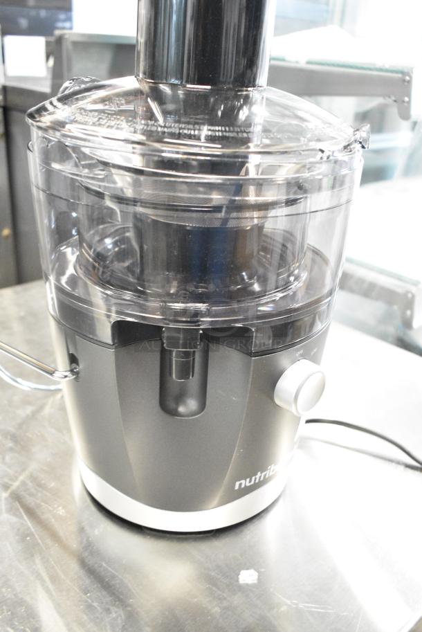 Nutribullet NBJ-100 Juicer. 120 Volts, 1 Phase. Tested and Does Not Power On - Image 5 of 9