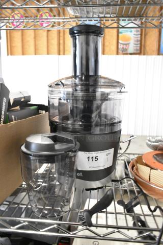 Nutribullet NBJ-100 Juicer. 120 Volts, 1 Phase. Tested and Does Not Power On