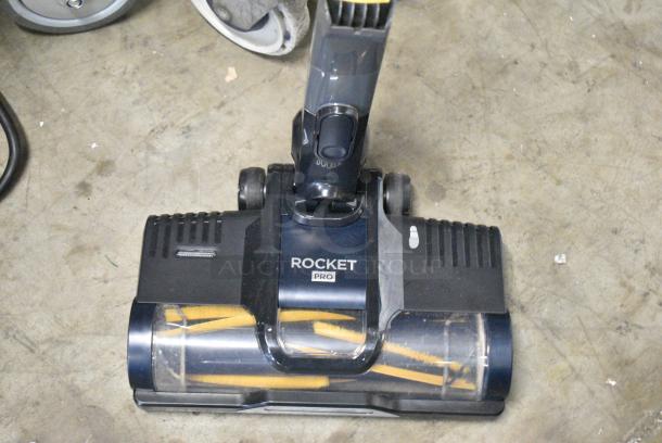Shark Rocket Pro Vacuum Cleaner. - Image 5 of 6