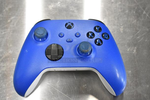 Xbox One w/ 2 Controllers. - Image 7 of 7