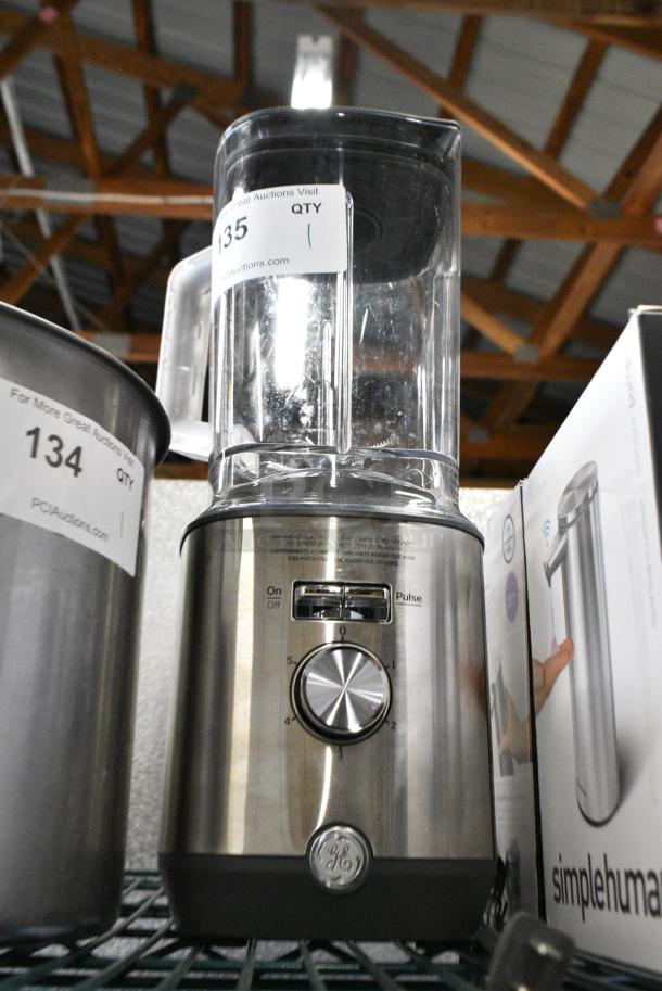 2020 General Electric GE Countertop Blender w/ Pitcher. 120 Volts, 1 Phase. Tested and Working! - Image 2 of 7
