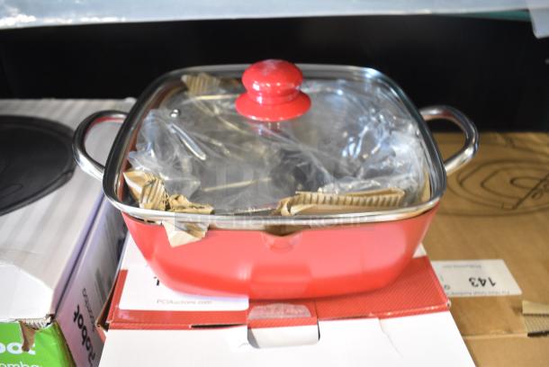 2 IN ORIGINAL BOX! Moss & Stone Square Pans. 2 Times Your Bid! - Image 1 of 6