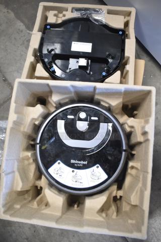 IN ORIGINAL BOX! iLife Shinebot Robot Floor Washing Cleaner.