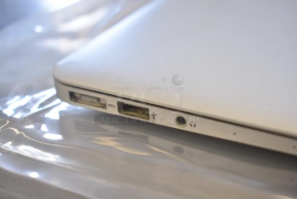 Apple A1466 iMac Laptop - Image 8 of 9