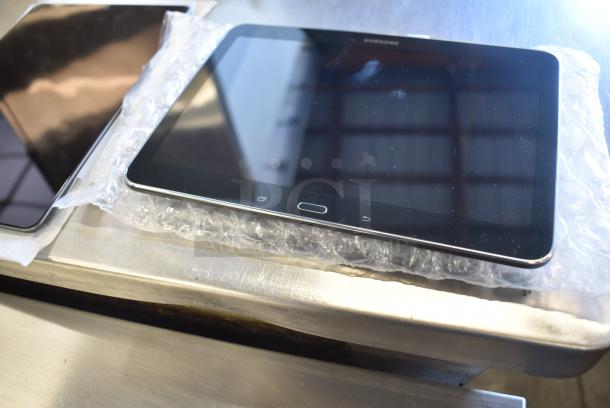 2 Tablets Including Apple A2152 iPad and Samsung SAMT537. 2 Times Your Bid! - Image 2 of 6