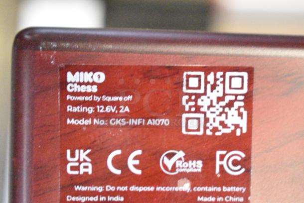 IN ORIGINAL BOX! Miko GKS-INFI Chess Set - Image 6 of 8
