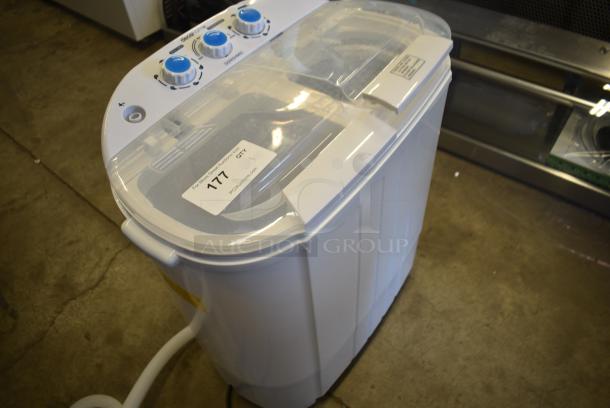 DecoHome DGWSHM02 Washer / Spinner. 110 Volts, 1 Phase. - Image 2 of 9