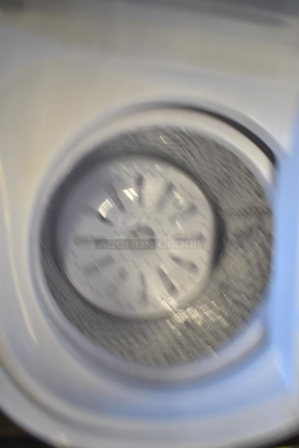 DecoHome DGWSHM02 Washer / Spinner. 110 Volts, 1 Phase. - Image 5 of 9