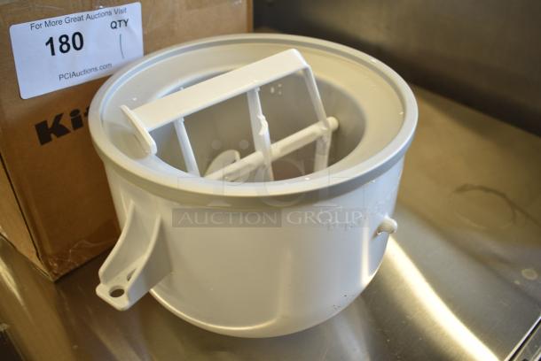 IN ORIGINAL BOX! KitchenAid KICA0BQ2WH Bowl and Paddle for Mixer. - Image 2 of 6