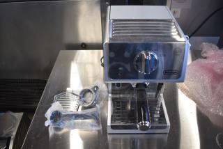 DeLonghi ECP3630 Countertop Coffee Machine. 120 volts, 1 Phase.