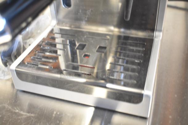 DeLonghi ECP3630 Countertop Coffee Machine. 120 volts, 1 Phase. - Image 6 of 8