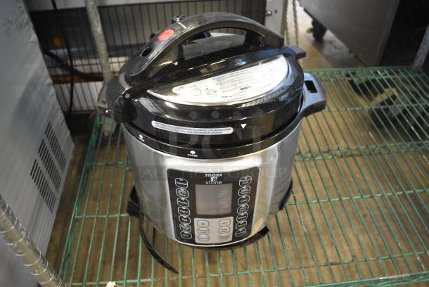 Moss & Stone EPRC-M6QT Countertop Pressure Cooker. 120 Volts, 1 Phase. - Image 1 of 7