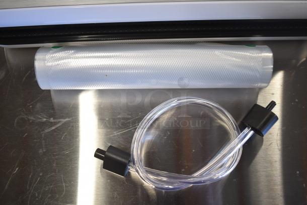 NutriChef PKVS18 Automatic Food Vacuum Sealer. 120 Volts, 1 Phase. - Image 4 of 9