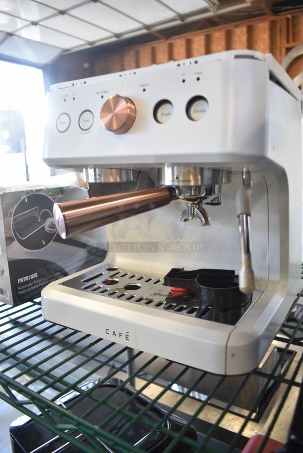 Cafe C7CESAS4R1W3 Countertop Coffee Machine. 120 Volts, 1 Phase. - Image 3 of 7