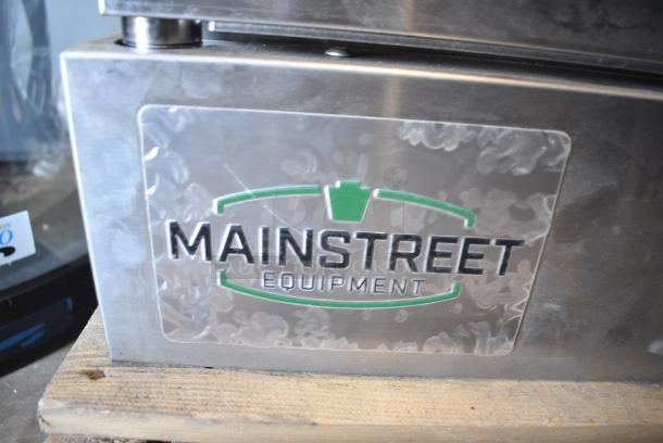 BRAND NEW SCRATCH AND DENT! Main Street Equipment CG1-N Single Deck Full Size Natural Gas Convection Oven with Legs - 54,000 BTU - Image 7 of 9