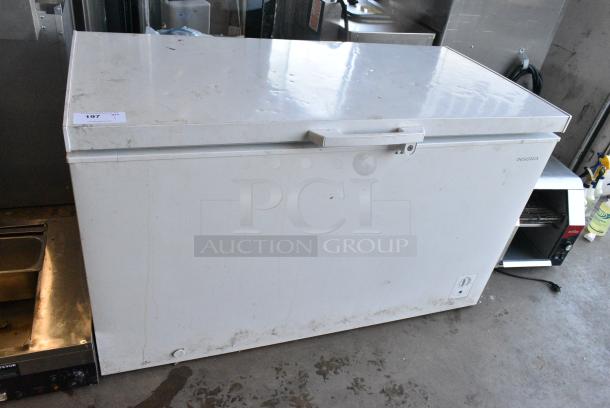 Insignia NS-CZ14WH2 Chest Freezer. 115 Volts, 1 Phase. Tested and Working! - Image 2 of 7
