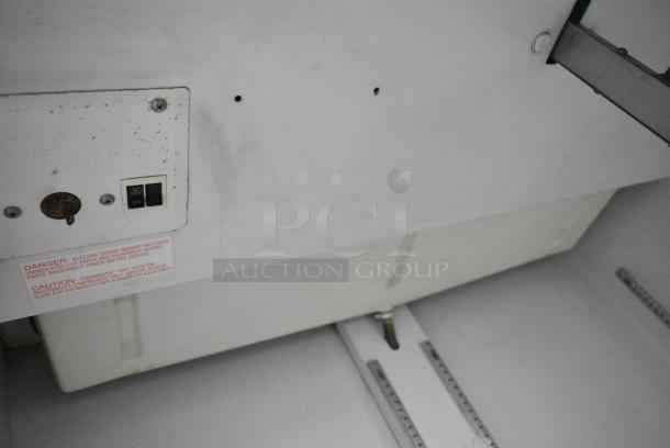 Beverage Air Metal Commercial 2 Door Reach In Cooler Merchandiser. 115 Volts, 1 Phase. Cannot Test Due To Suspected Wiring Issue - Image 8 of 9