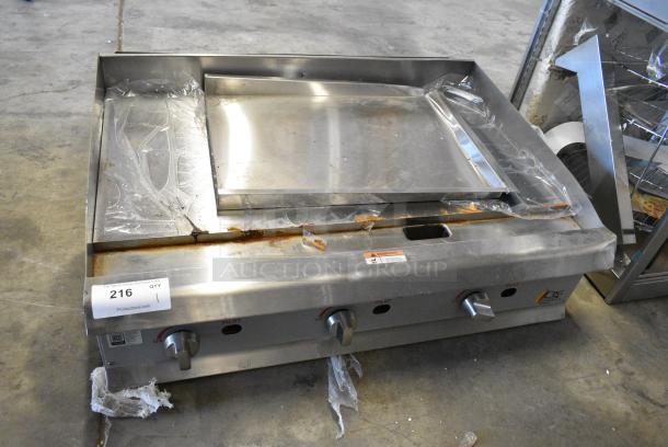 BRAND NEW SCRATCH AND DENT! Cooking Performance Group CPG 351GMCPG36NL Stainless Steel Commercial Countertop Natural Gas Powered Flat Top Griddle. 90,000 BTU. - Image 2 of 8