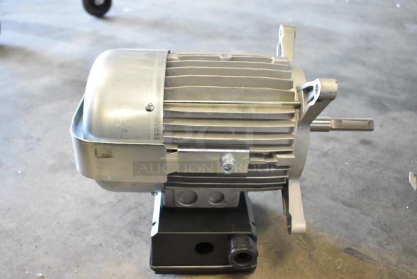 BRAND NEW SCRATCH AND DENT! 2024 Nidec 2712U1567 Motor. 115-120 Volts, 1 Phase. - Image 4 of 6