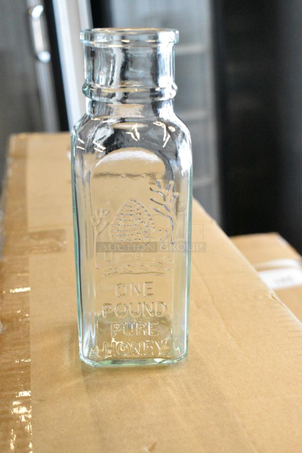 BRAND NEW SCRATCH AND DENT! Box of 12 500gjhm16 12 oz. (16 oz. Honey Weight) Glass Muth Honey Jar - Image 1 of 4