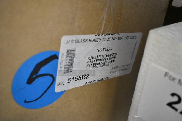 BRAND NEW SCRATCH AND DENT! Box of 12 500gjhm16 12 oz. (16 oz. Honey Weight) Glass Muth Honey Jar - Image 4 of 4