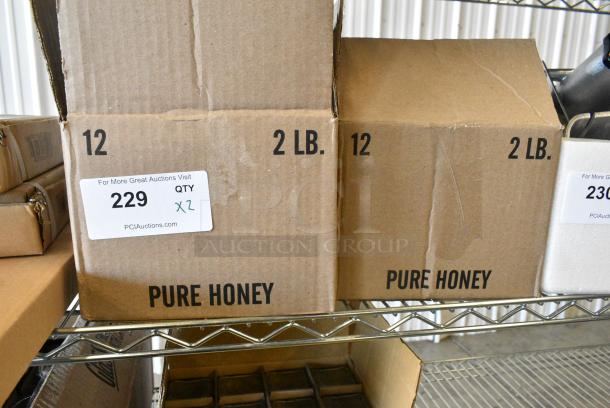 2 Boxes of 12 BRAND NEW SCRATCH AND DENT! Honey Jars. Missing 1. 2 Times Your Bid! - Image 2 of 6