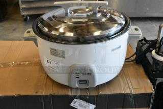 BRAND NEW SCRATCH AND DENT! Galaxy 177RCGB3060 60 Cup (30 Cup Raw) Electric Rice Cooker / Warmer. 120 Volts, 1 Phase. Tested and Working!