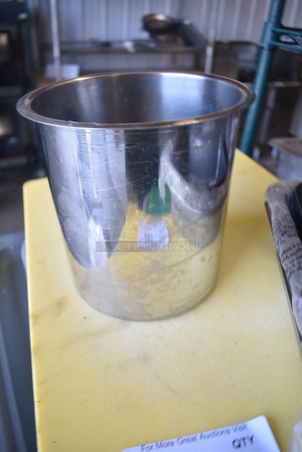 20 Various Items Including Cutting Boards and Poly Bus Bins. 20 Times Your Bid! - Image 3 of 5