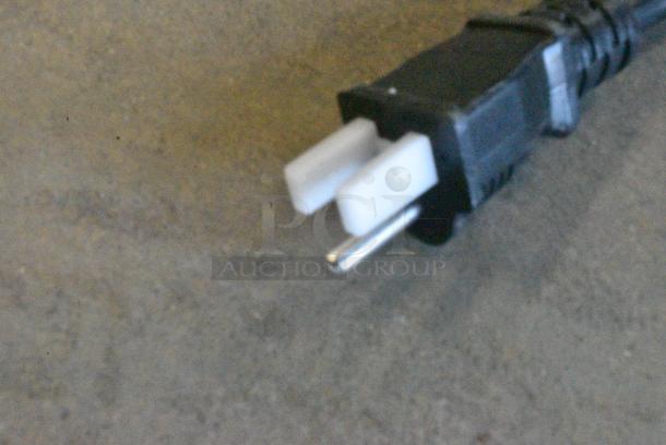 BRAND NEW SCRATCH AND DENT! 2024 Main Street 541HPU1812 Metal Commercial Heated Holding Proofing Cabinet on Commercial Casters. 120 Volts, 1 Phase. Tested and Working! - Image 8 of 8