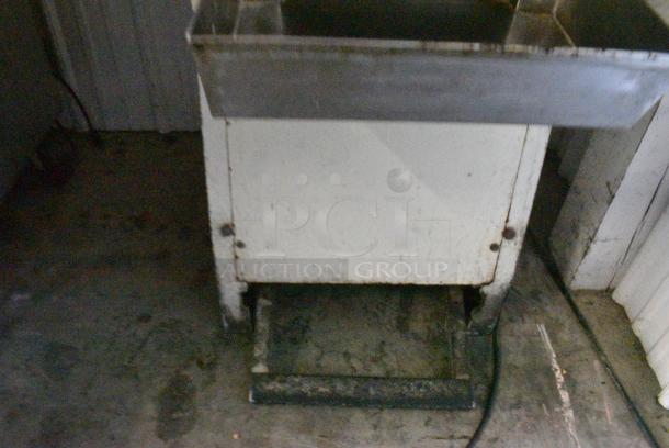 Metal Commercial Floor Style Pasta Machine. 208/240 Volts, 3 Phase. - Image 7 of 11