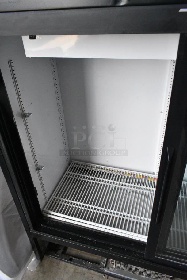 2017 True GDM-41SL-48-HC-LD Metal Commercial 2 Door Reach In Cooler Merchandiser. 115 Volts, 1 Phase. Tested and Working! - Image 4 of 7
