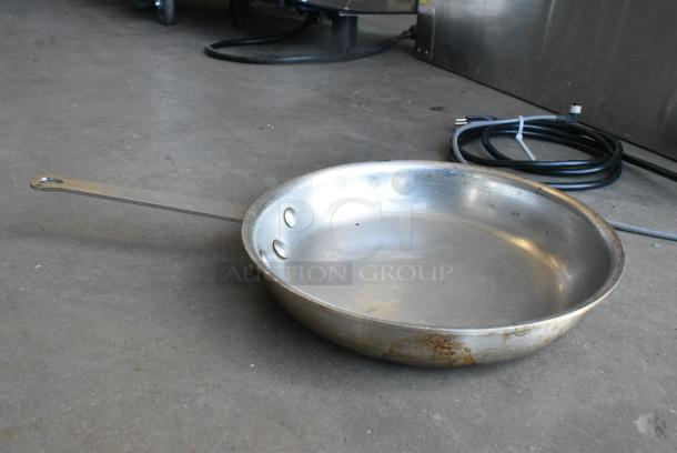 11 Various Metal Items Including Skillets and Baking Pans. 11 Times Your Bid! - Image 8 of 10