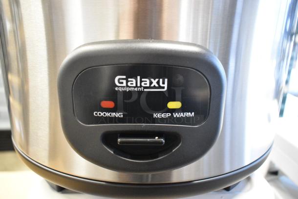 BRAND NEW SCRATCH AND DENT! Galaxy 177GRCS60 60 Cup (30 Cup Raw) Sealed Electric Rice Cooker / Warmer. 120 Volts, 1 Phase. - Image 5 of 9