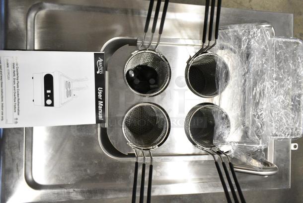 BRAND NEW SCRATCH AND DENT! Avantco 177PC201 2.1 Gallon / 8 Liter Electric Countertop Pasta Cooker / Rethermalizer. 208/240 Votls, 1 Phase. - Image 5 of 11