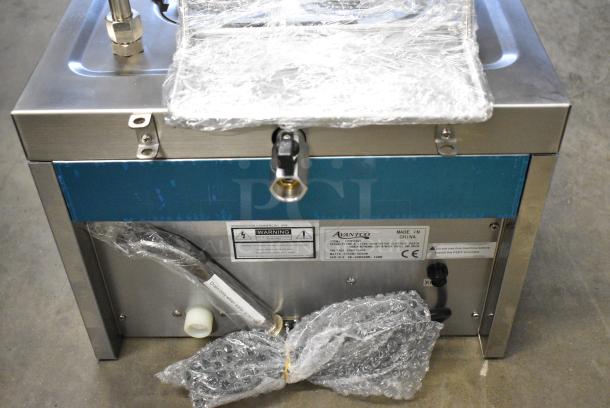 BRAND NEW SCRATCH AND DENT! Avantco 177PC201 2.1 Gallon / 8 Liter Electric Countertop Pasta Cooker / Rethermalizer. 208/240 Votls, 1 Phase. - Image 8 of 11